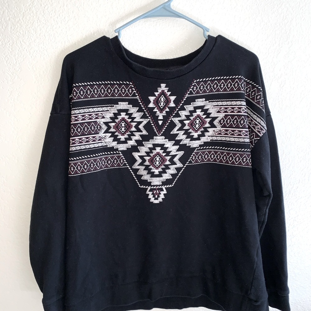 Forever 21 Black Long Sleeve w/ Design